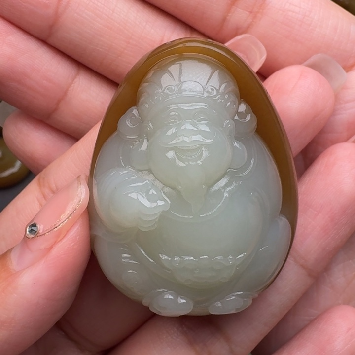 和田玉颈饰未镶嵌婷**峰