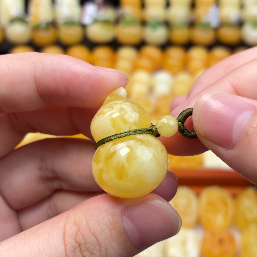 蜜蜡未镶嵌毛衣链蜜蜡