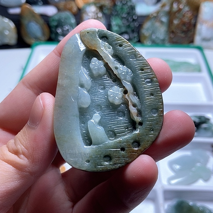 翡翠未镶嵌颈饰翡翠a货