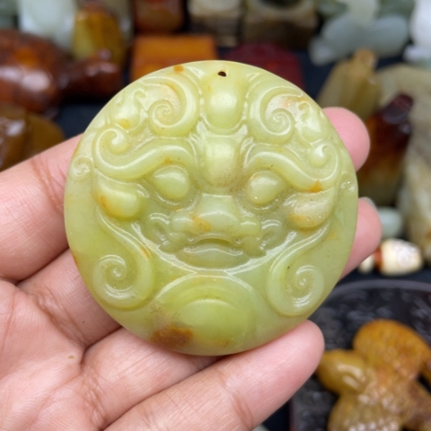 蛇纹石玉未镶嵌颈饰29