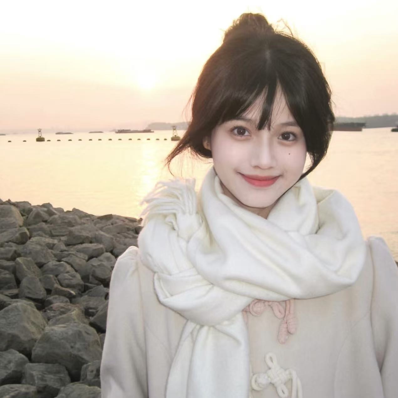 单款单个特价处理围巾披肩羊绒时尚2024新款潮流网红百搭秋冬