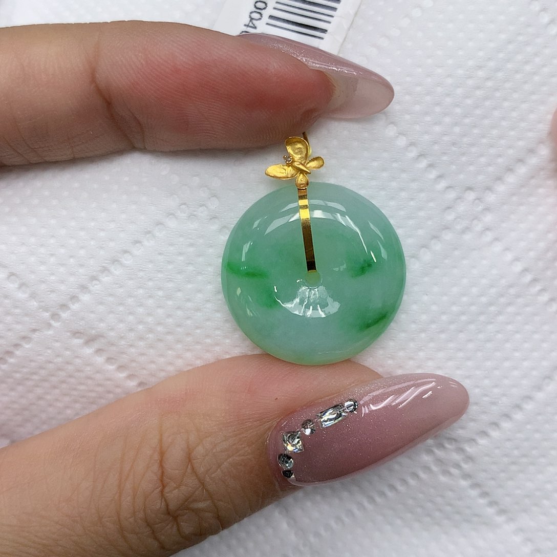 颈饰18K金镶嵌翡翠