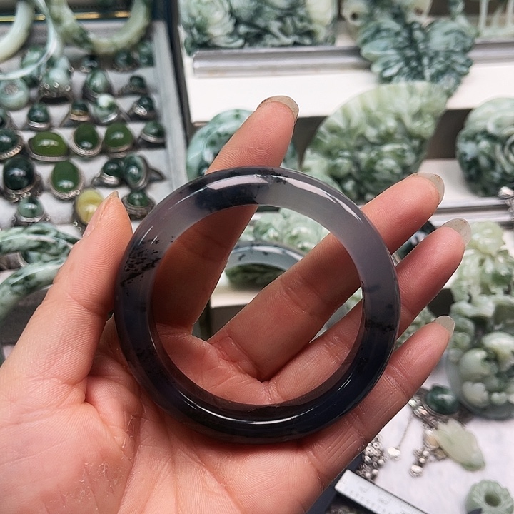 蛇纹石玉手镯未镶嵌倾**5