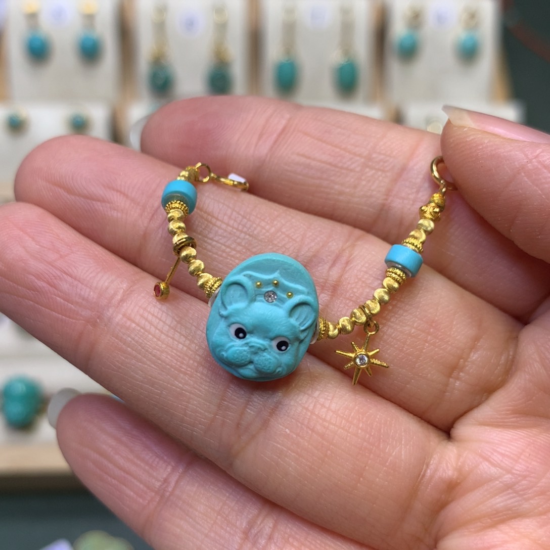 绿松石戒指18K金镶嵌