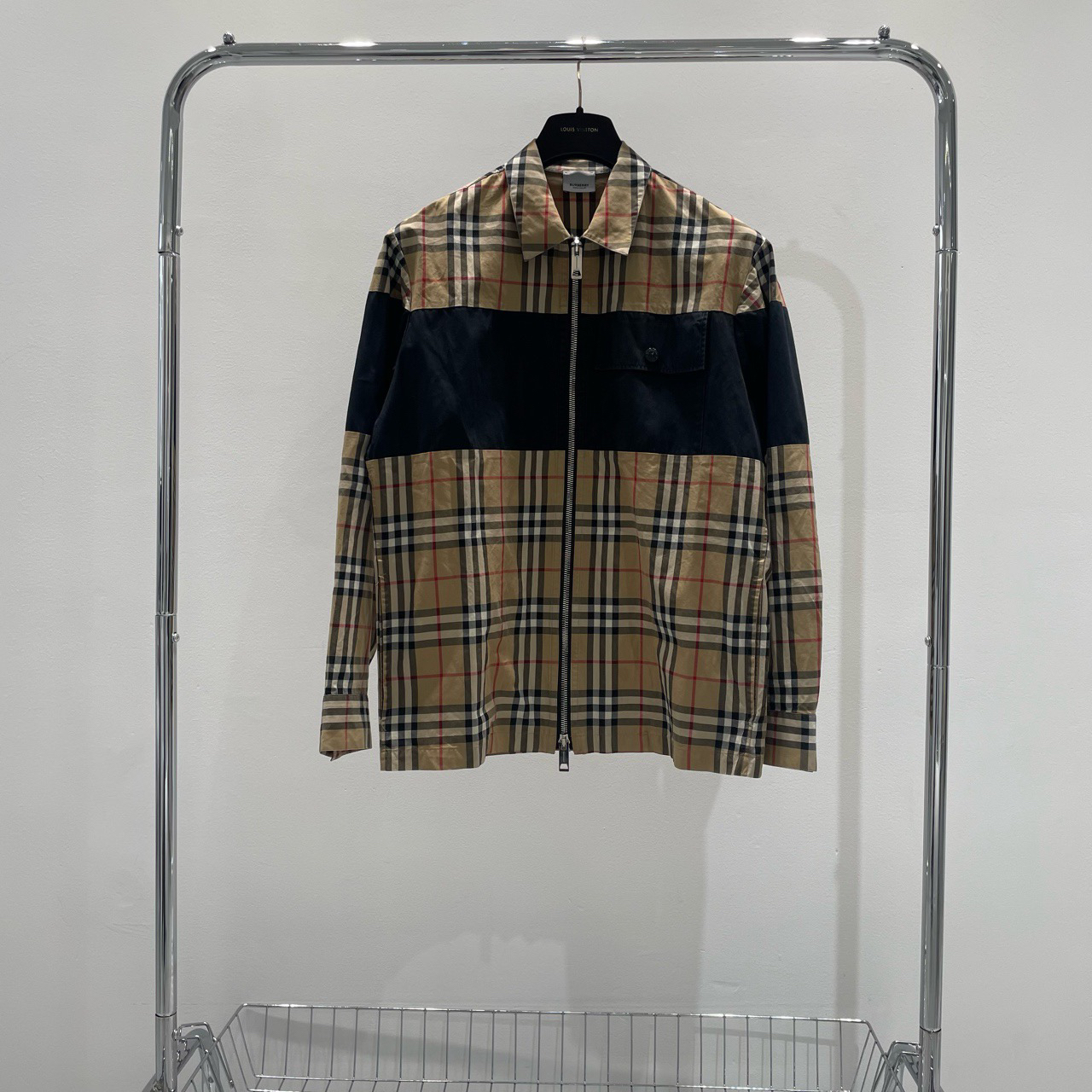 burberry 巴宝莉拼接经典格纹外套 尺码m 成色99新 yy00178