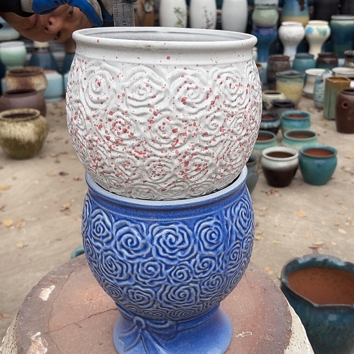 高度23厘米口18厘米