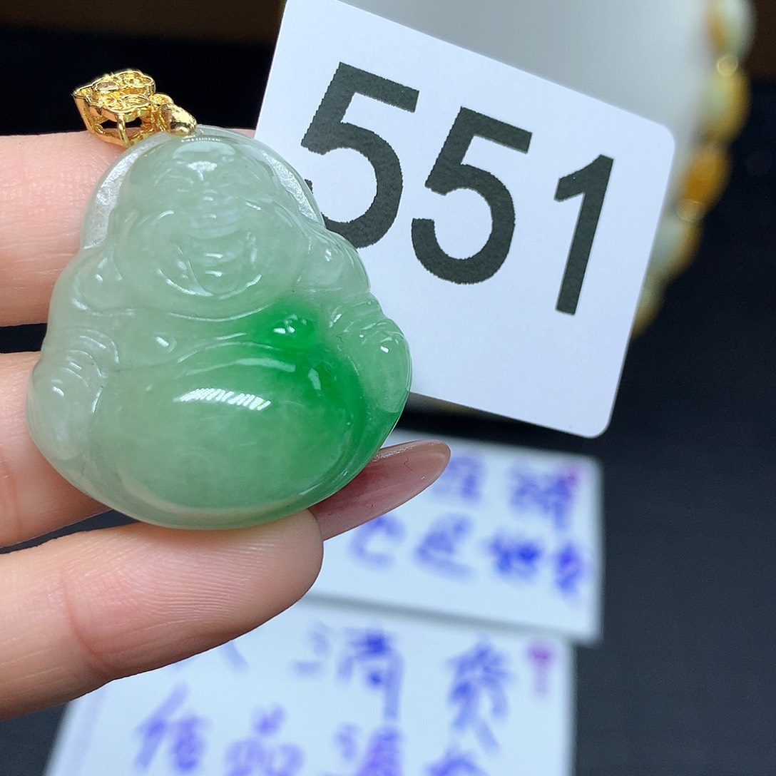 翡翠吊坠(赠链)未镶嵌