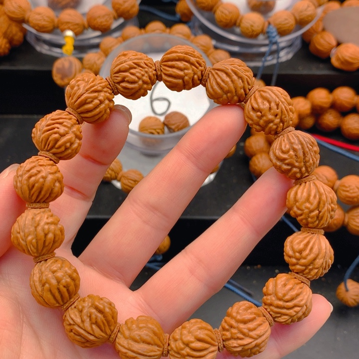 桃核吊坠金蝉妮妮妮