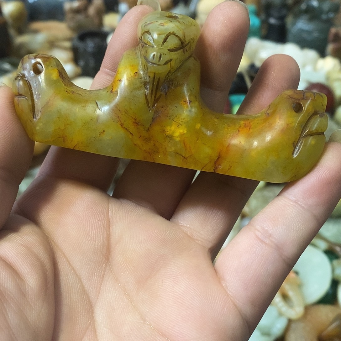 和田玉（糖玉）未镶嵌挂件