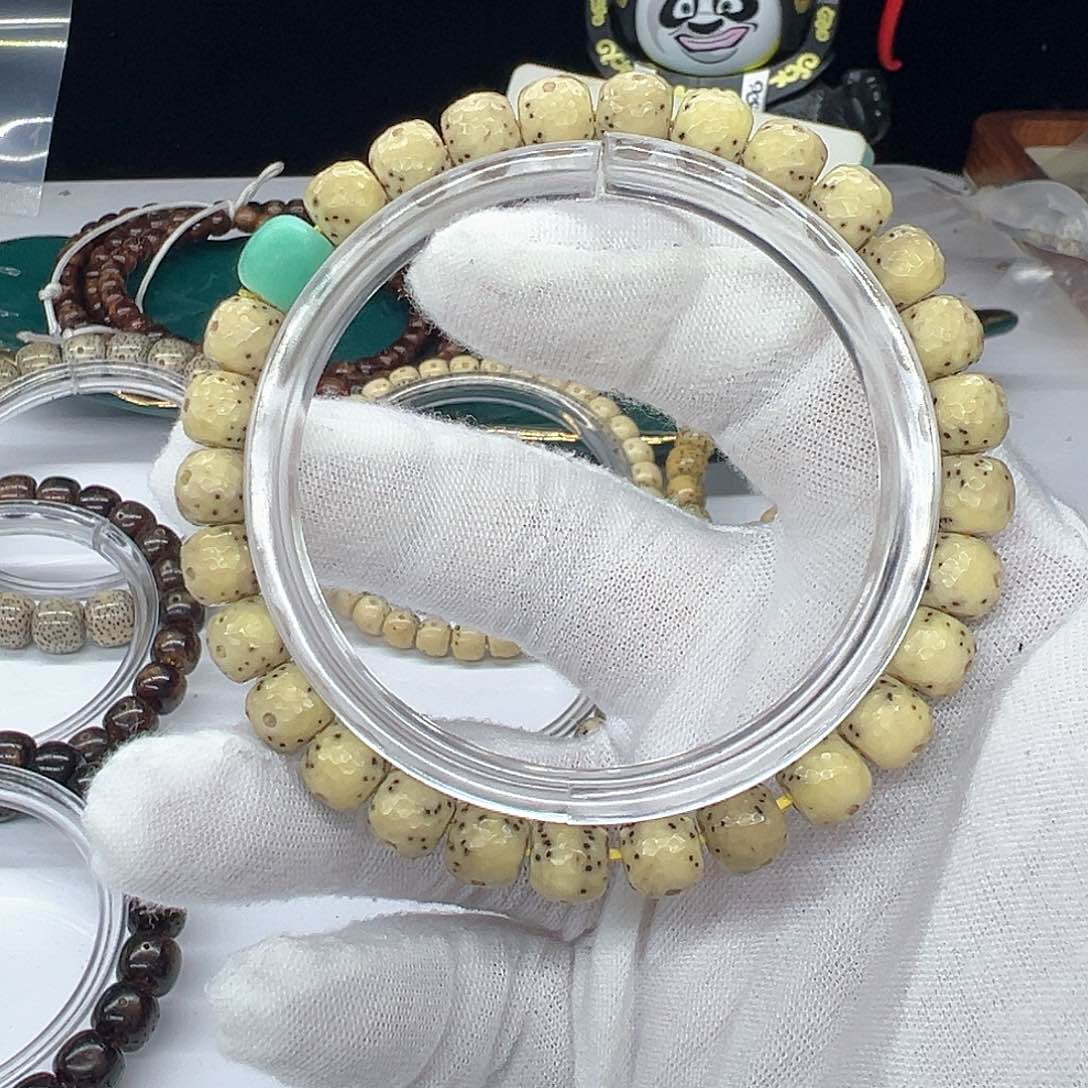 雨*卡8半臂留白直播间