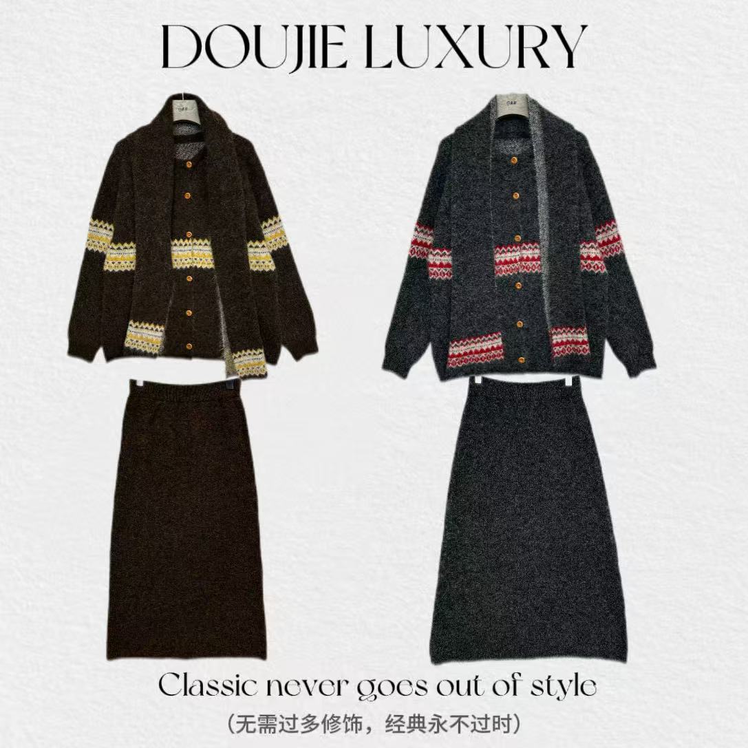 【兜兜】圣诞系 冬季中古风毛衣开衫+长裙+围巾三件套装井254480-1