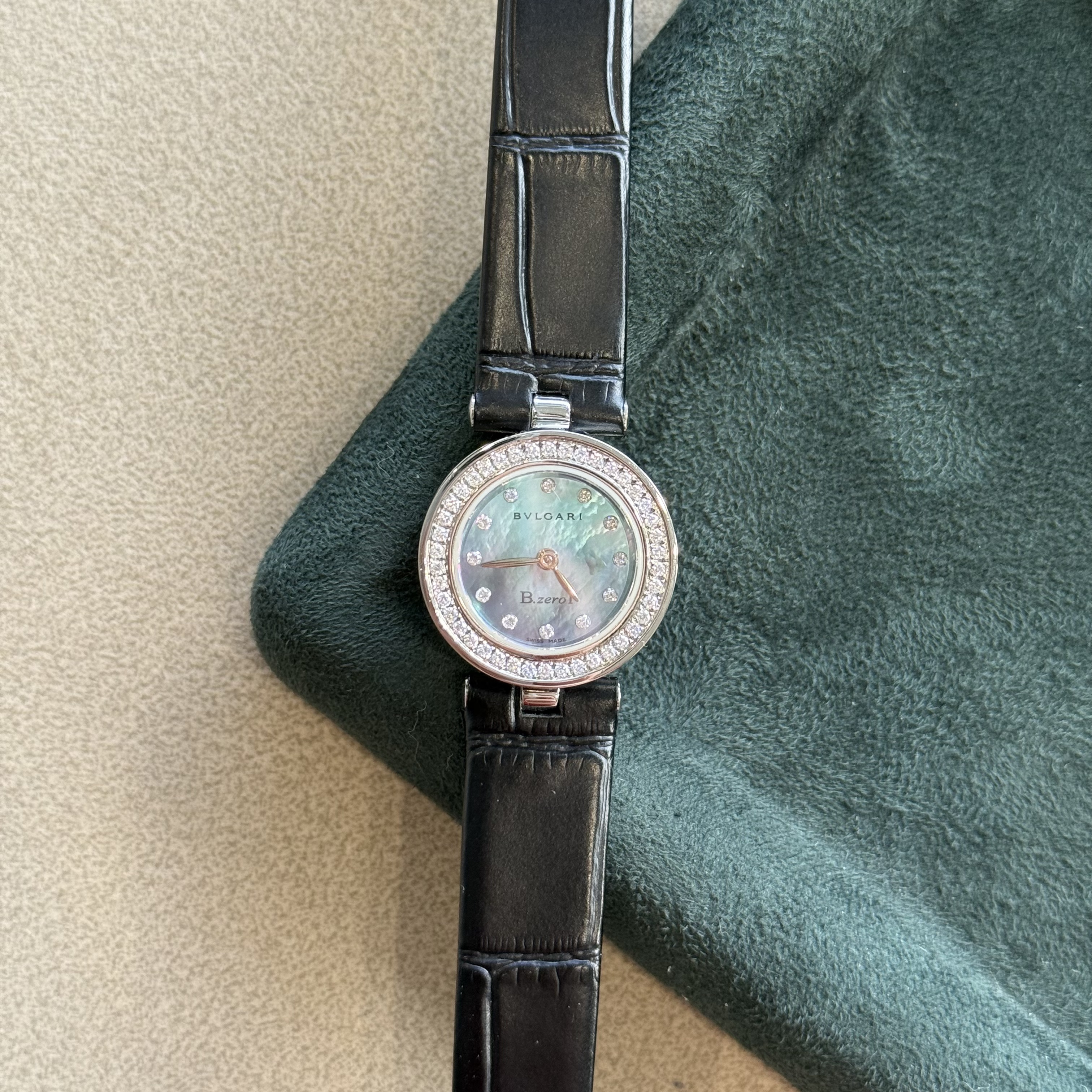 95新 BVLGARI/宝格丽 B.ZERO1系列/22mm/石英/女表/贝母盘