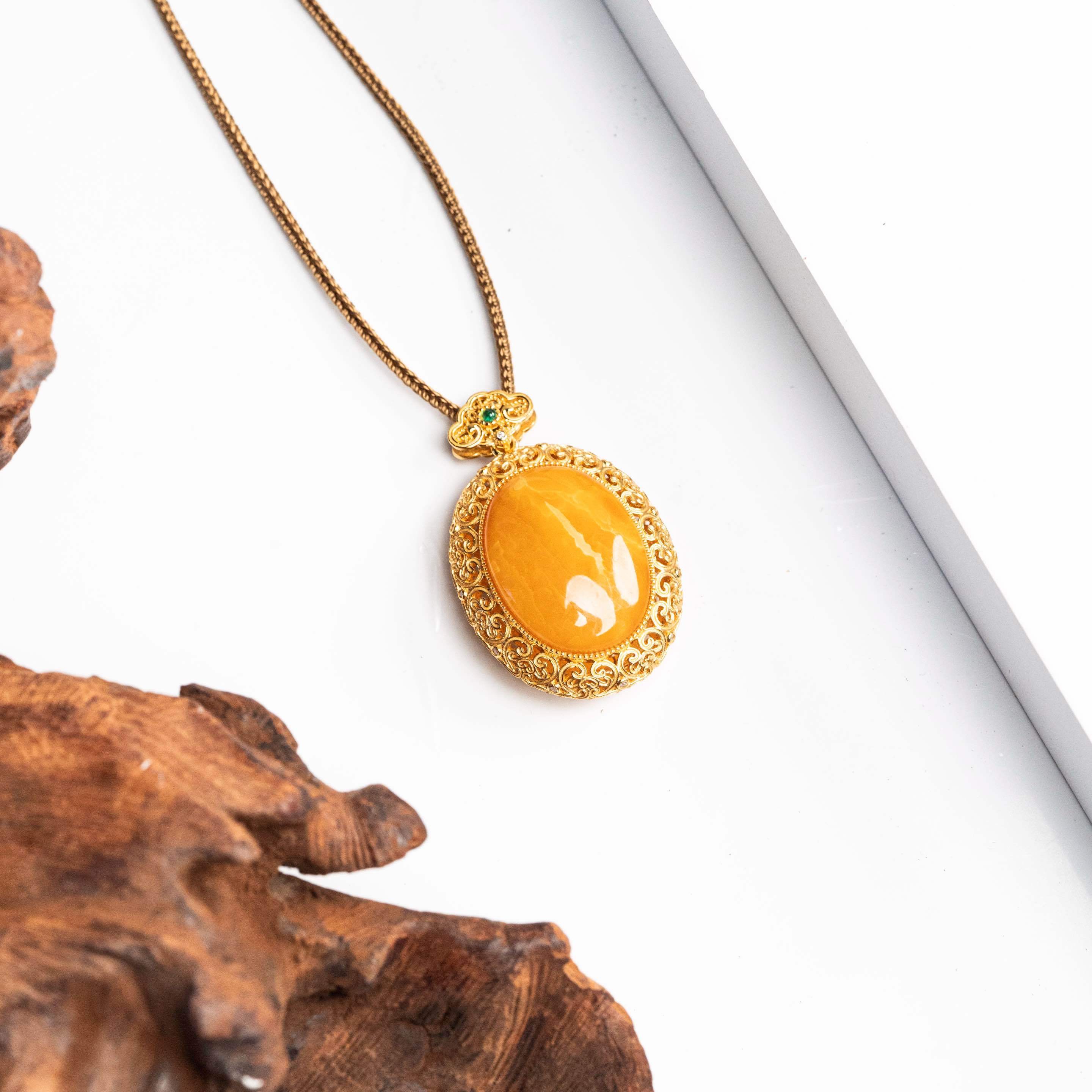 【普陀山欢喜】 蜜蜡吊坠（发货多样性一件）G36137