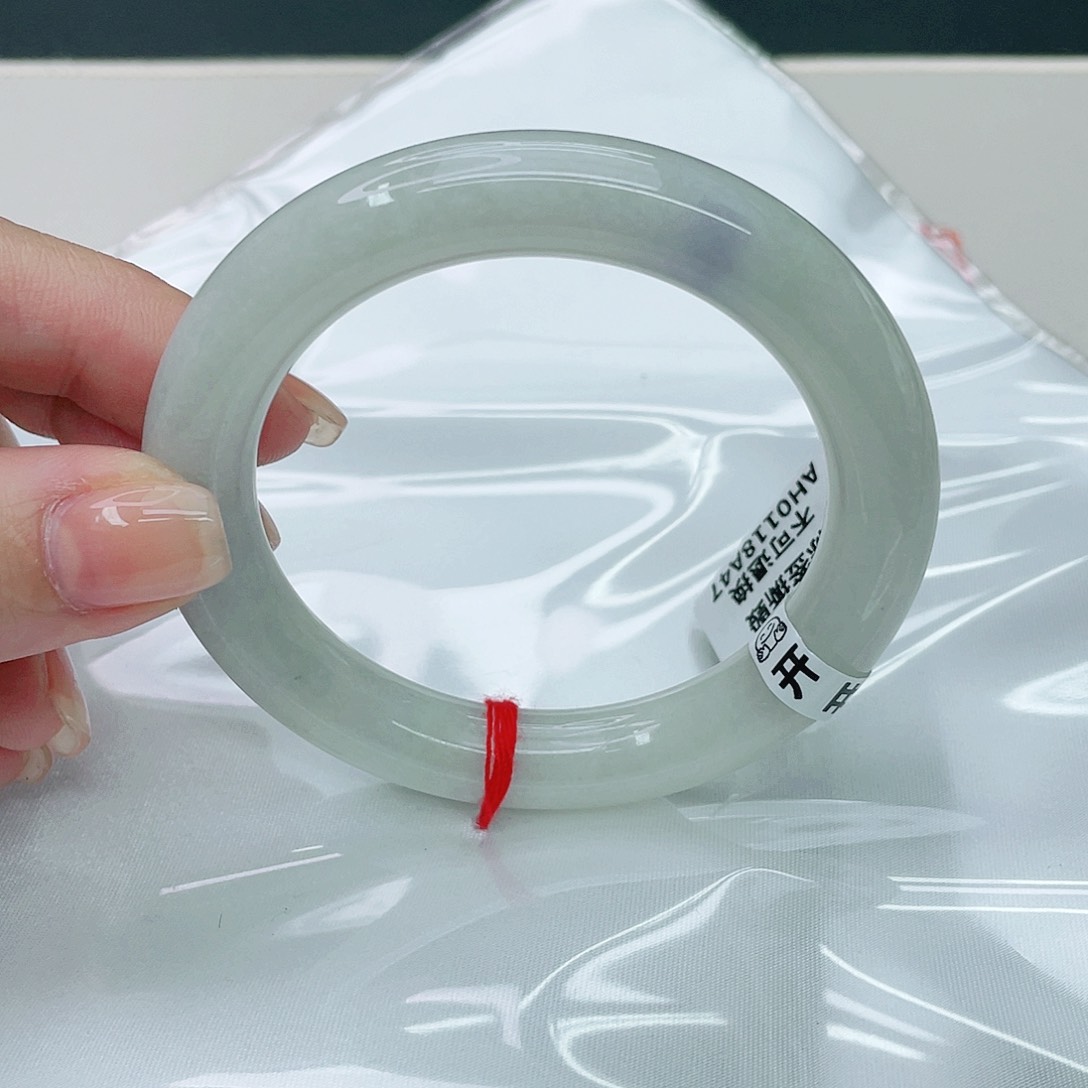 翡翠手镯未镶嵌圆56.3