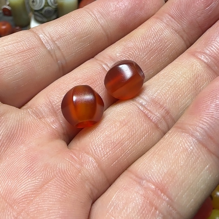 ****࿐玛瑙/玉髓合金耳钉