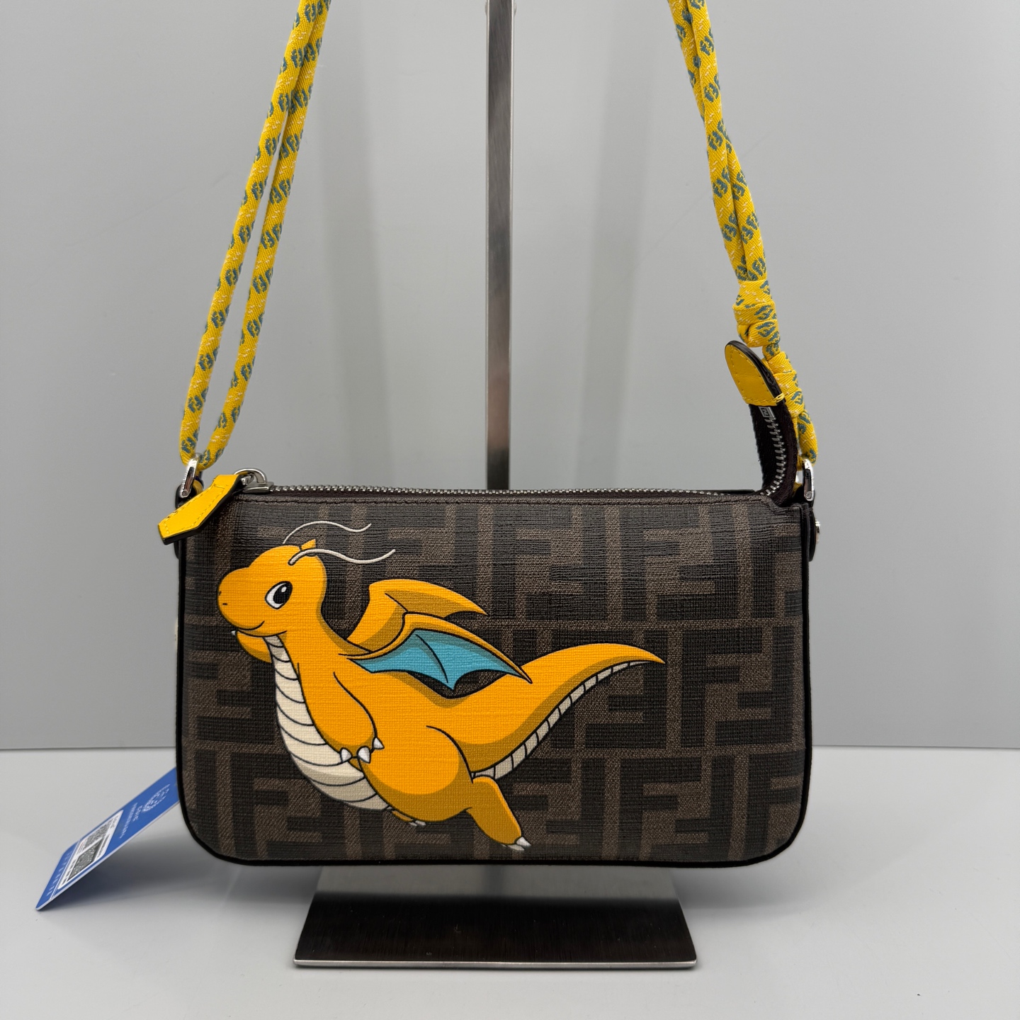 95新 FENDI/芬迪 优选藤原浩X宝可梦联名老花麻将包24年 20x12x3 