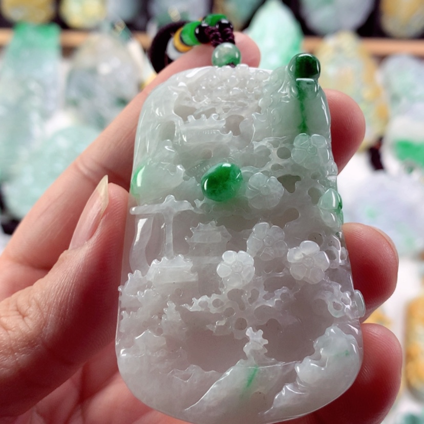 【闪购商品】翡翠吊坠(不含链)未镶嵌