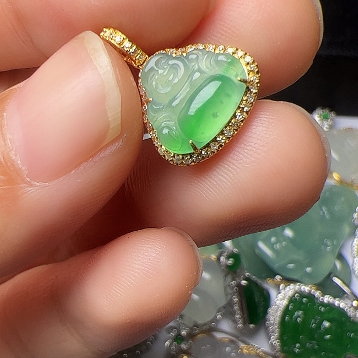 吊坠(不含链)18K金镶嵌翡翠