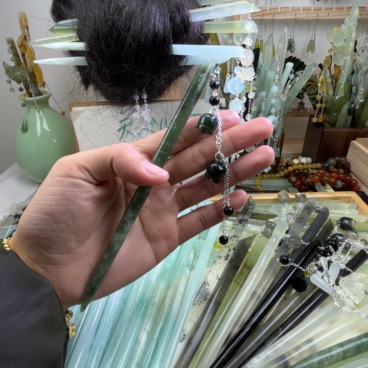 蛇纹石玉发饰未镶嵌