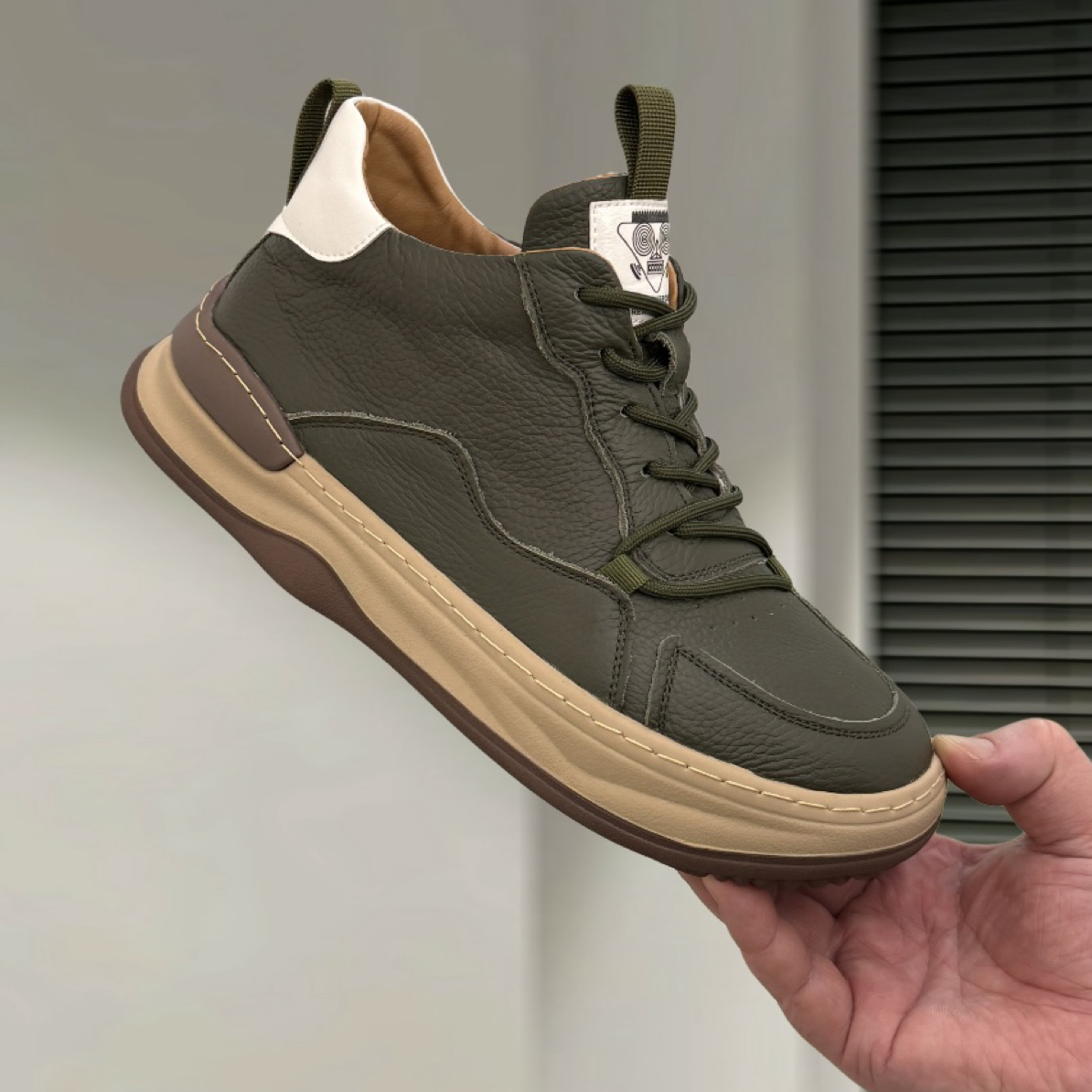  高帮头层牛皮2025秋冬季新款高帮真皮男士百搭休闲潮流时尚男鞋