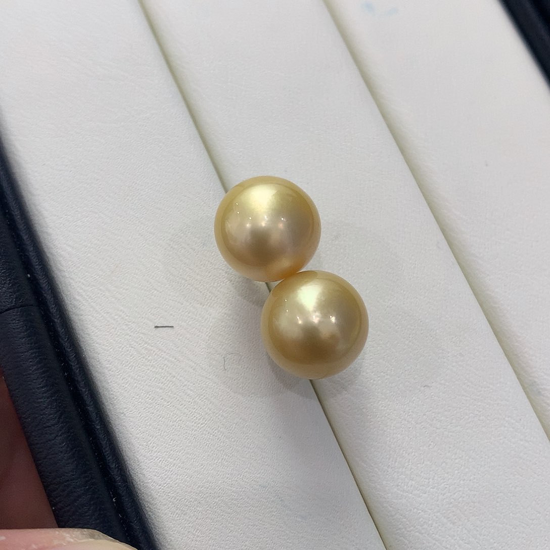 海水珍珠颈饰18K金镶嵌