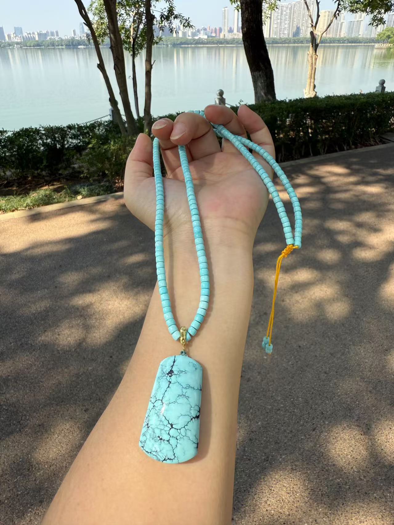 绿松无事牌吊坠项链