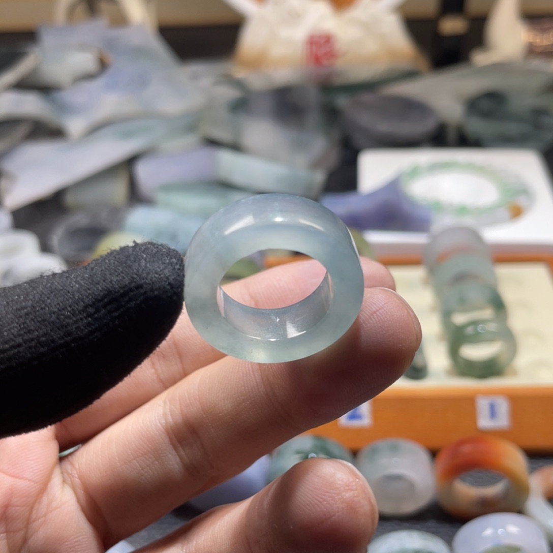 定制翡翠未镶嵌天然翡翠