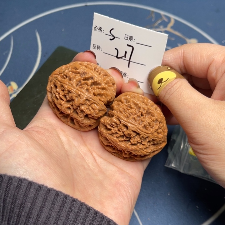 文玩核桃把件粗筋42