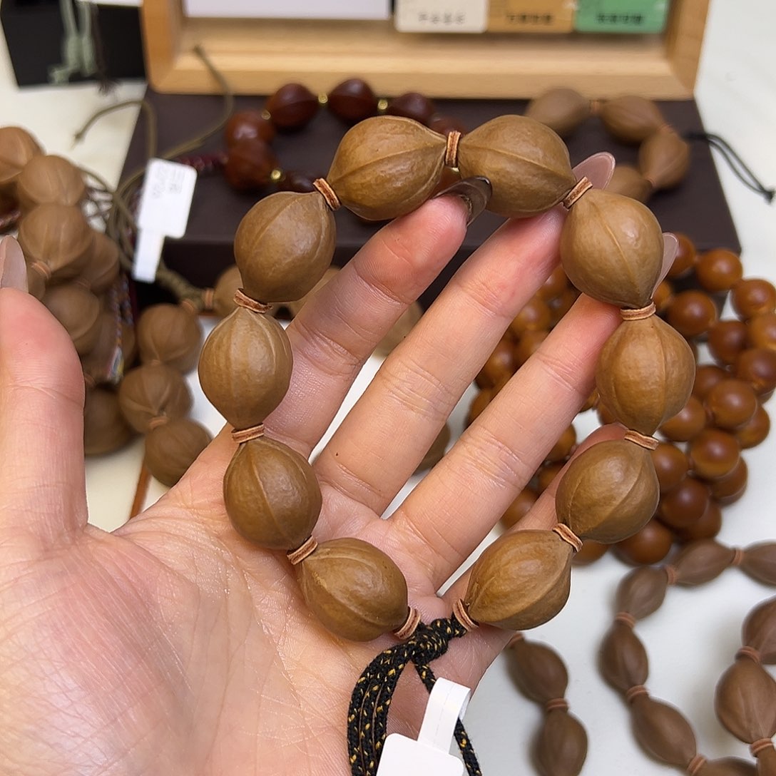 不****橄榄核手串/手链三花18.24