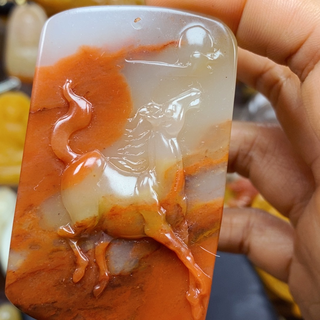 石英质玉颈饰未镶嵌