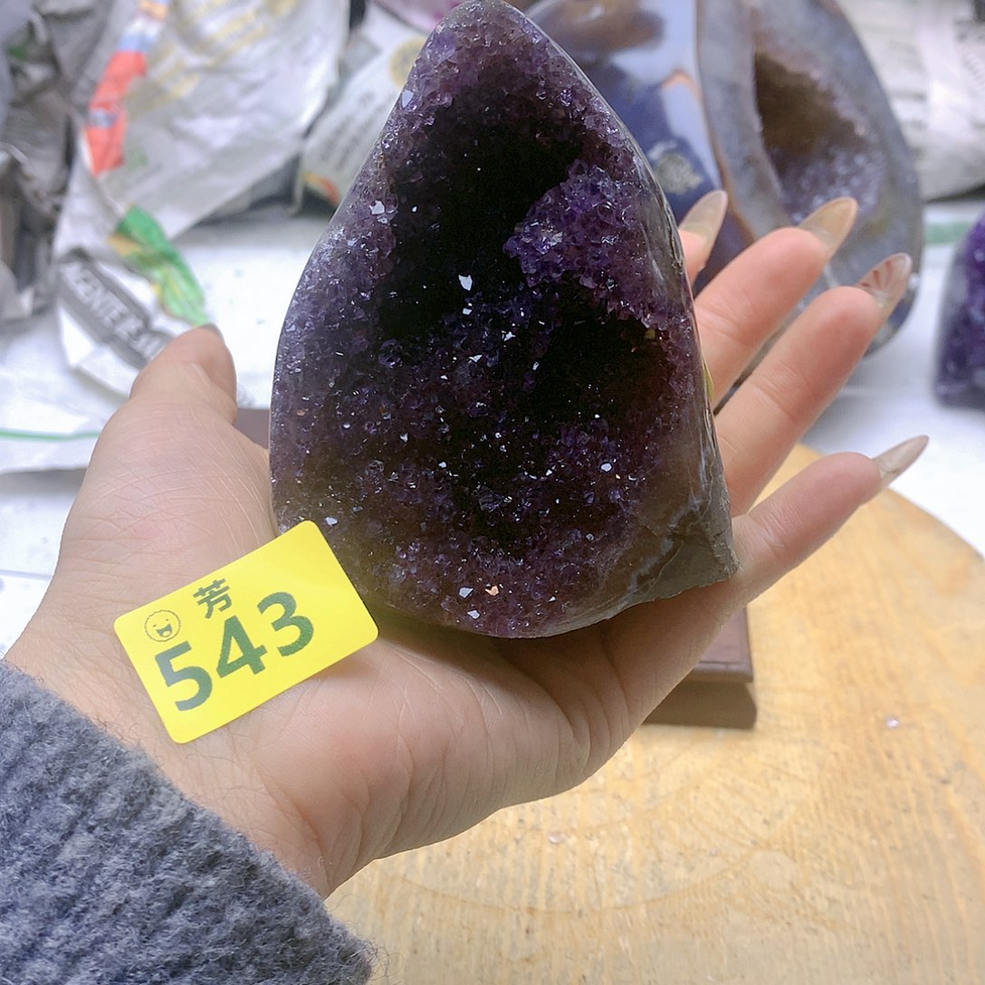 紫晶大型摆件（非配饰）未镶嵌