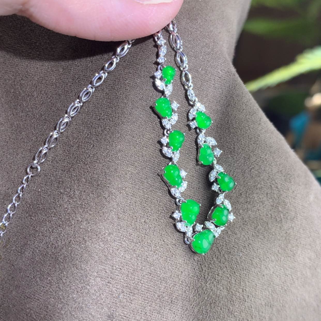 【闪购商品】翡翠颈饰18K金镶嵌手链