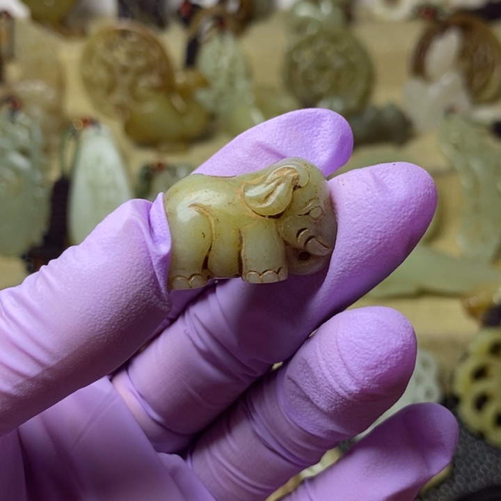 和田玉挂件未镶嵌