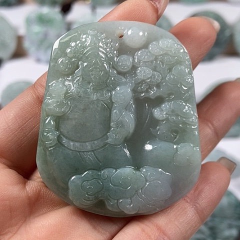 翡翠颈饰未镶嵌财神爷有棉点福利