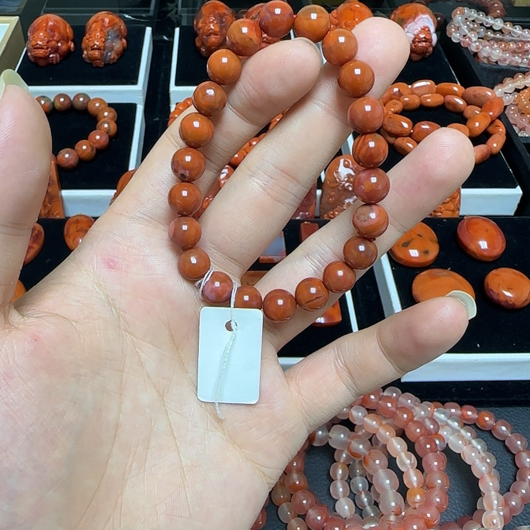 南红玛瑙未镶嵌手链