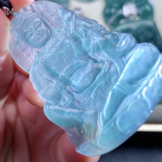 【闪购商品】翡翠颈饰18K金镶嵌天然翡翠