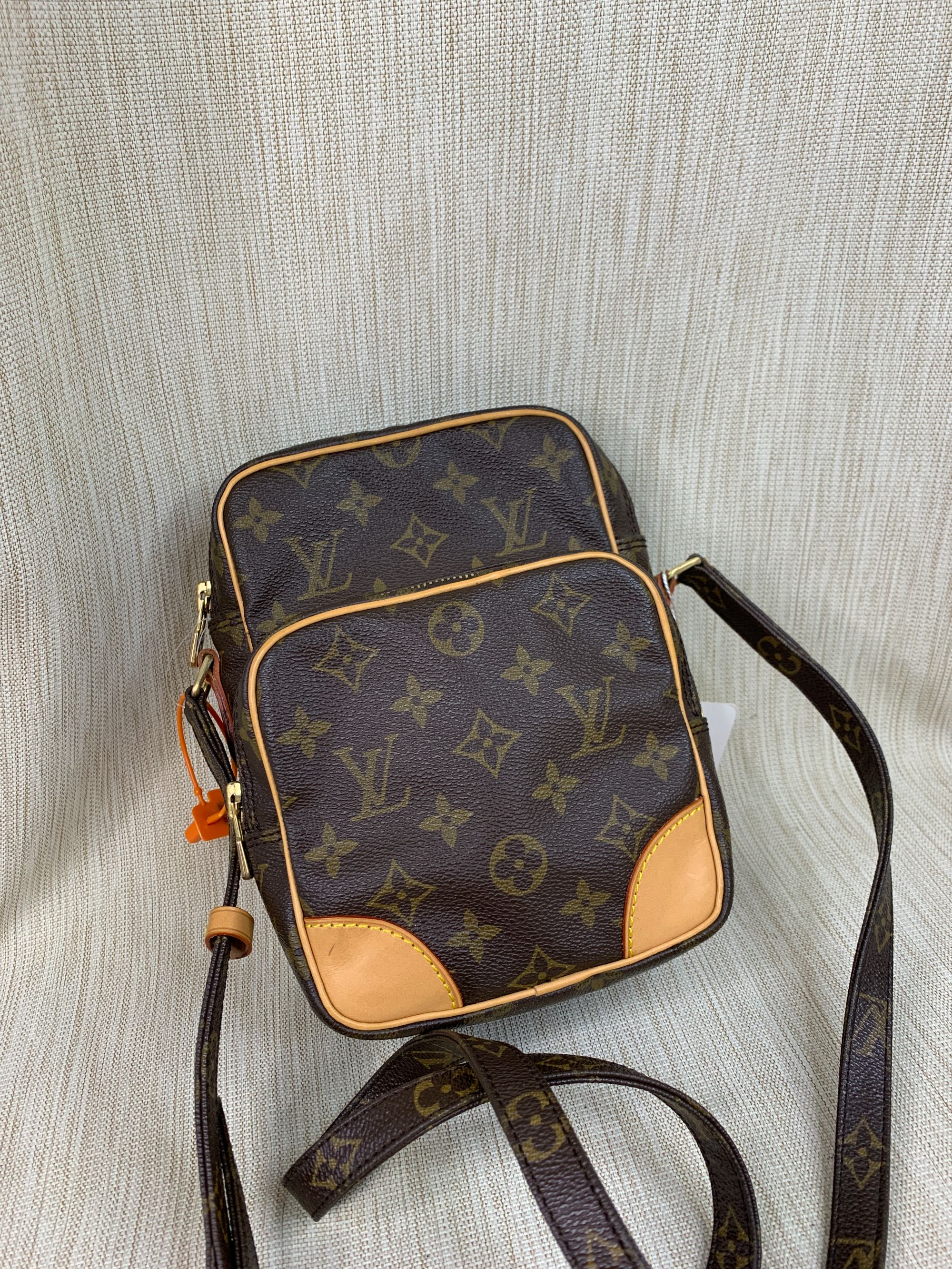 修复品LouisVuitton/路易威登 老花竖版相机包/JM10120462/0462