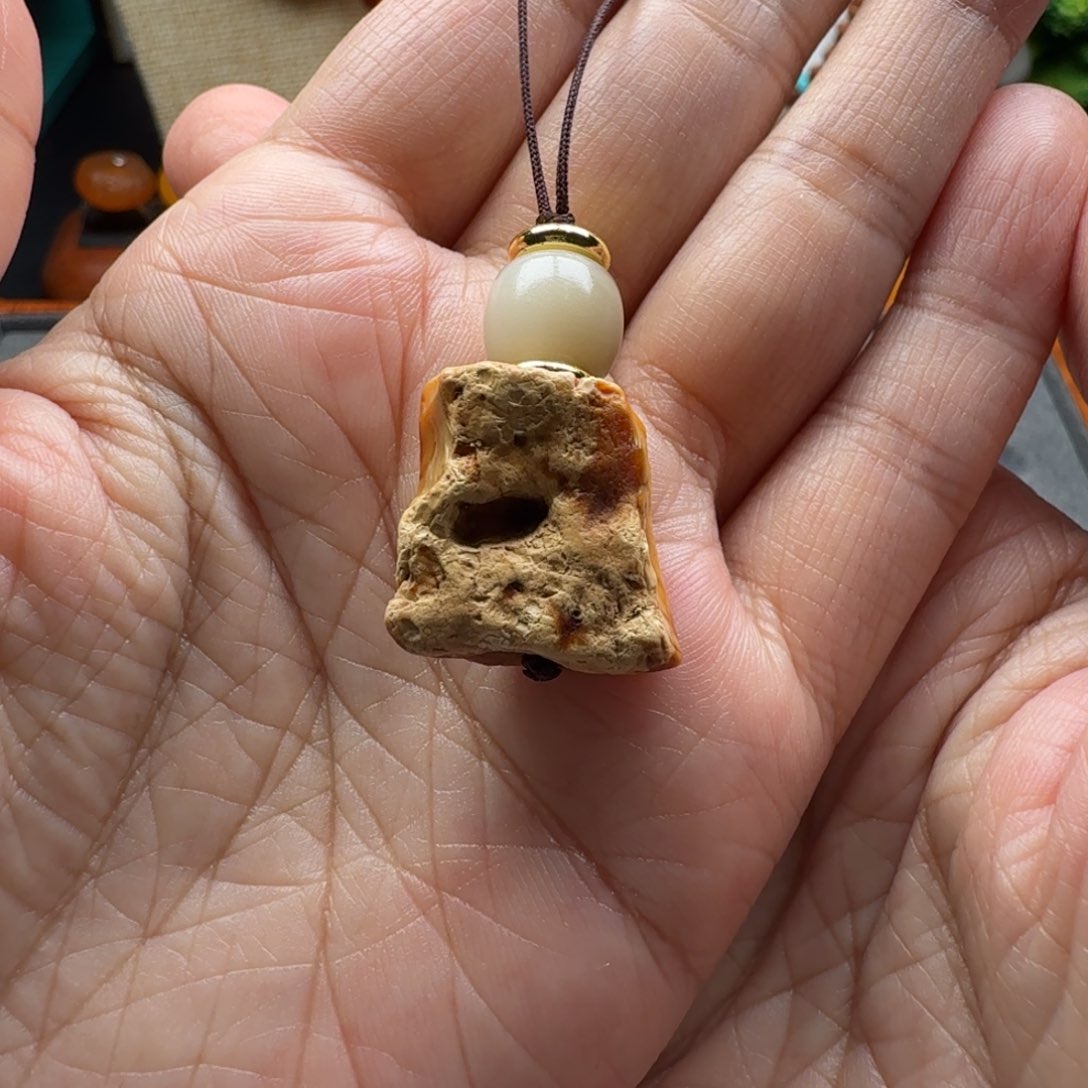 琥珀颈饰未镶嵌蜜蜡原石手机挂件