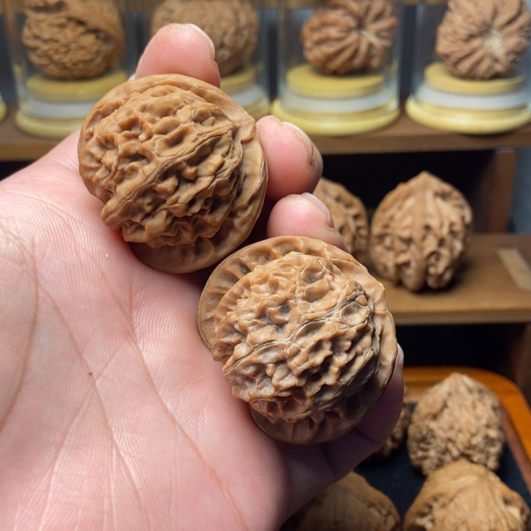 吊坠文玩核桃42全品宫灯