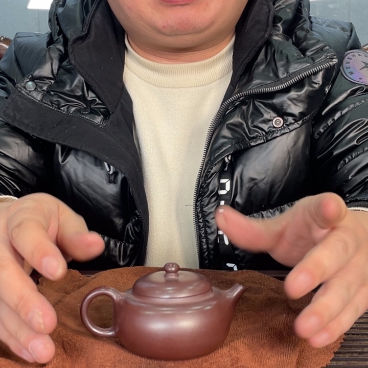 紫砂茶壶你要努力赚钱吧