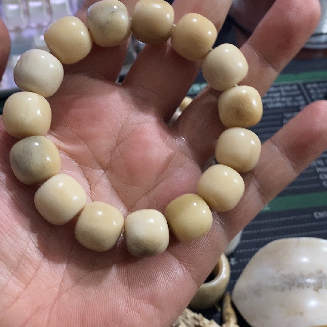 @***@非金属鹿角等为主的特色产业格局