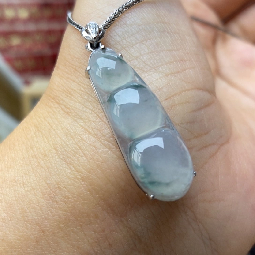 【闪购商品】颈饰18K金镶嵌翡翠35