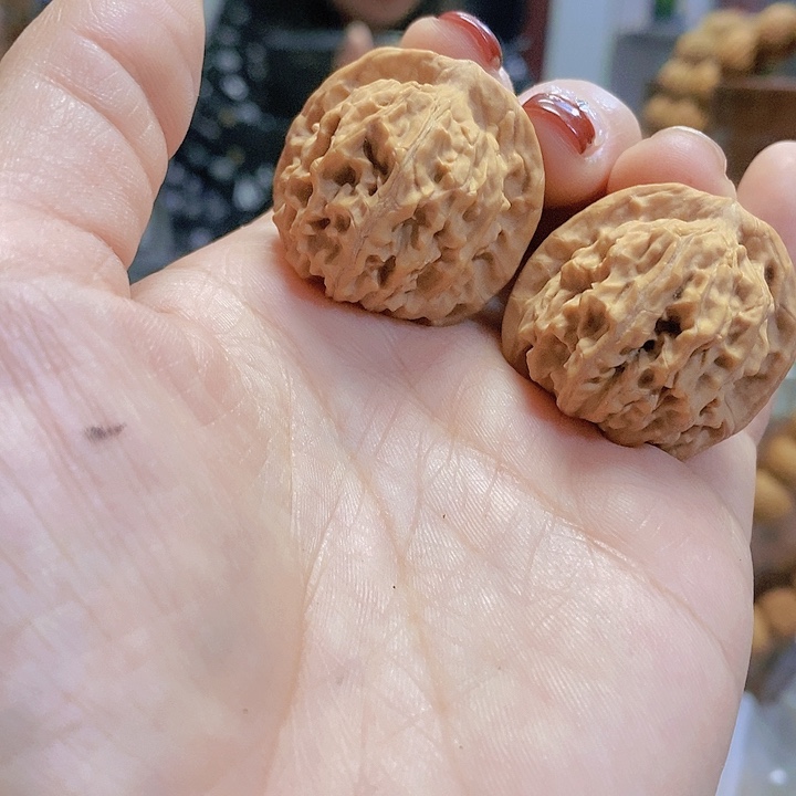 【闪购商品】文玩核桃手串31天地