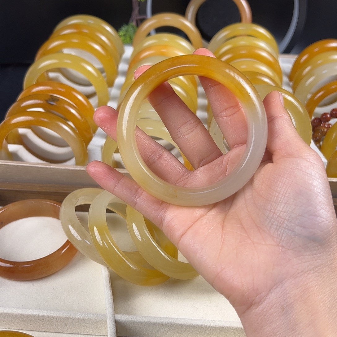 梅***故非金属半山水58圈口07