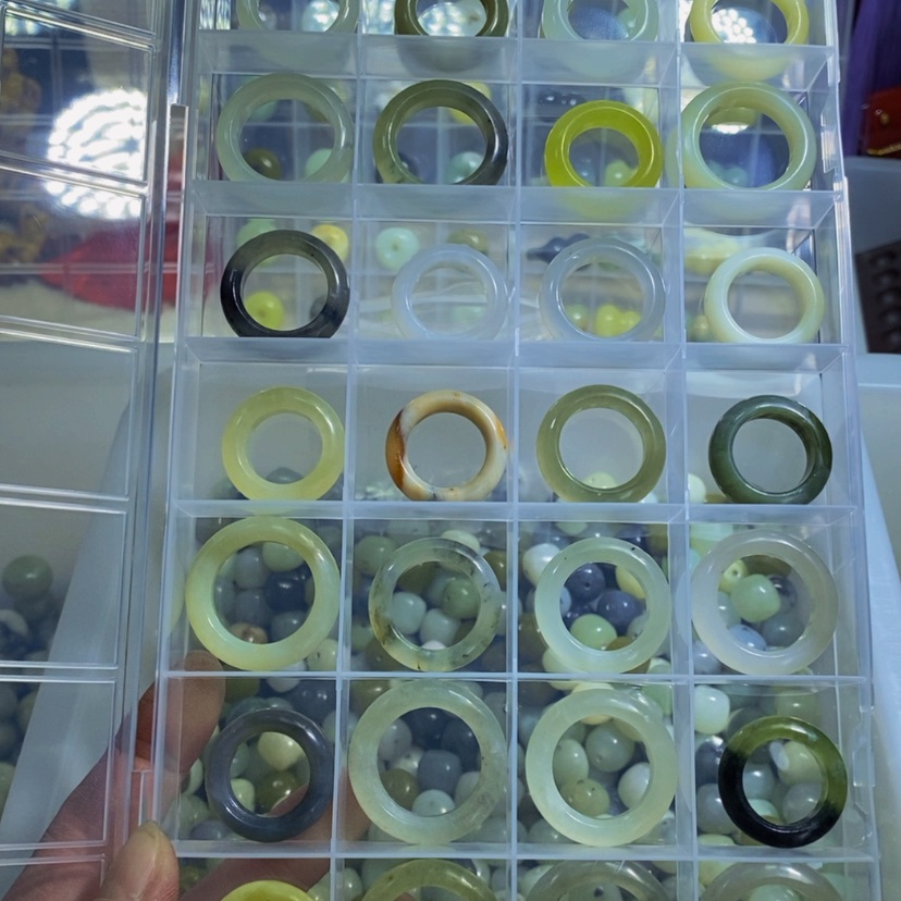 【闪购商品】蛇纹石玉散珠未镶嵌26