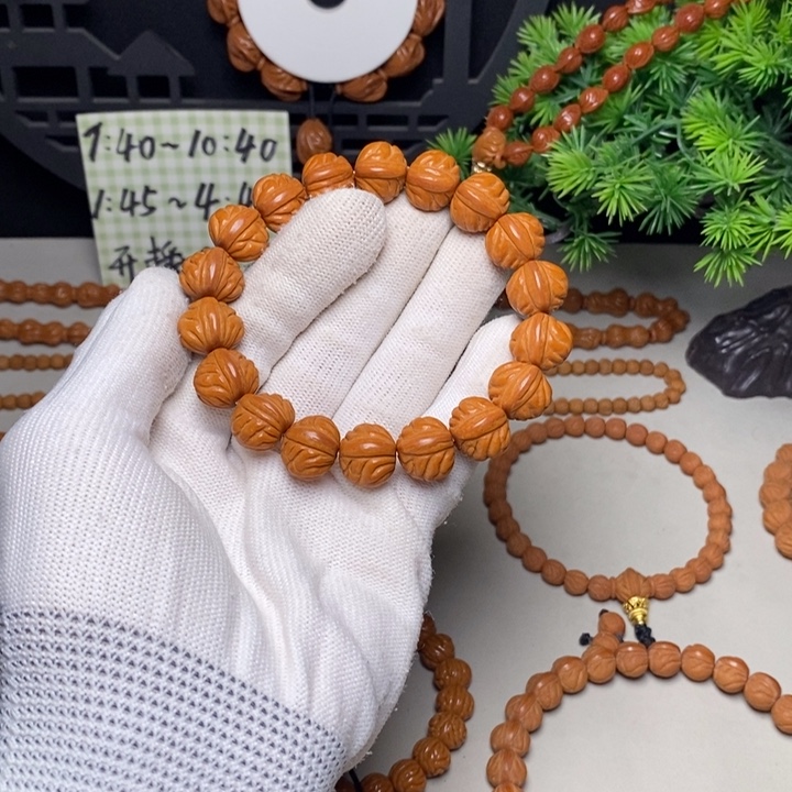 手串桃核金蟾手串