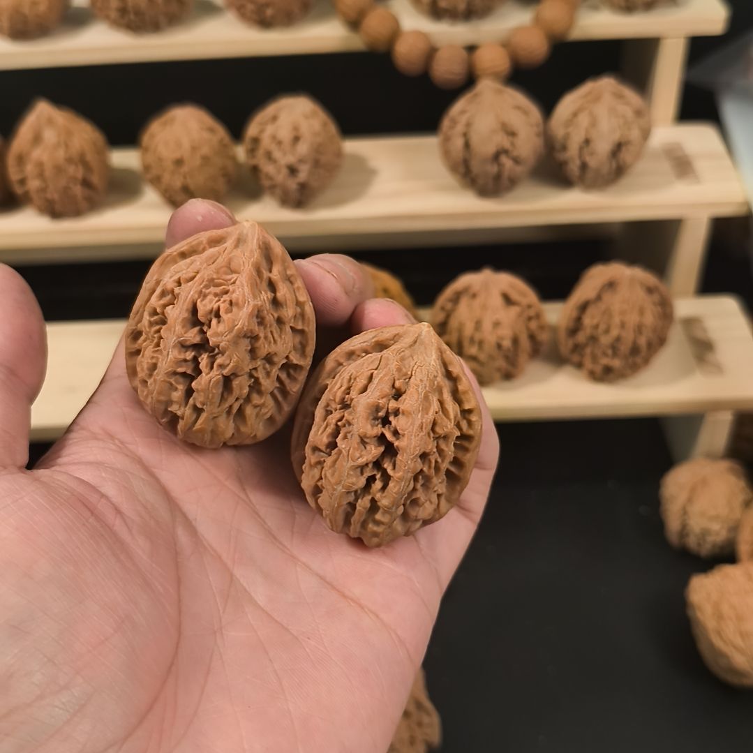 L****吊坠文玩核桃39凤凰台有黄