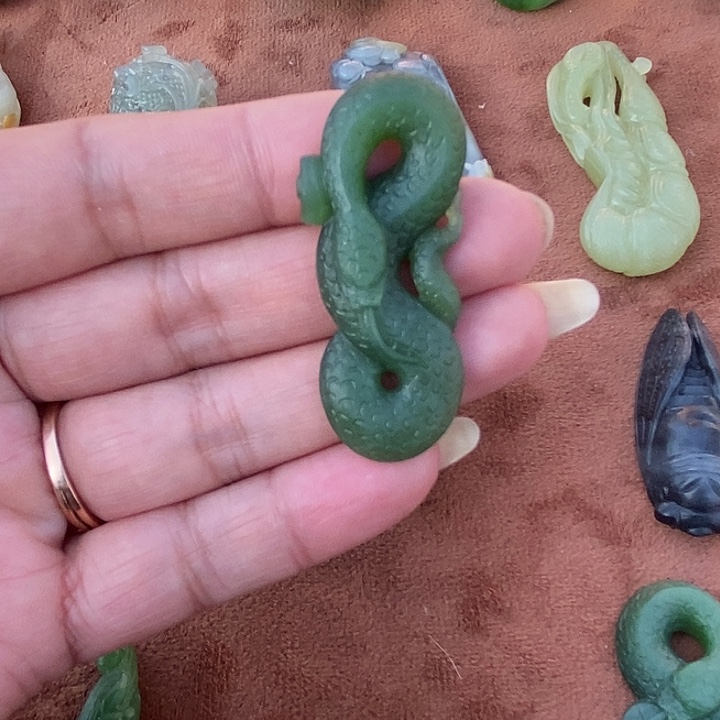 和田玉（糖玉）颈饰未镶嵌