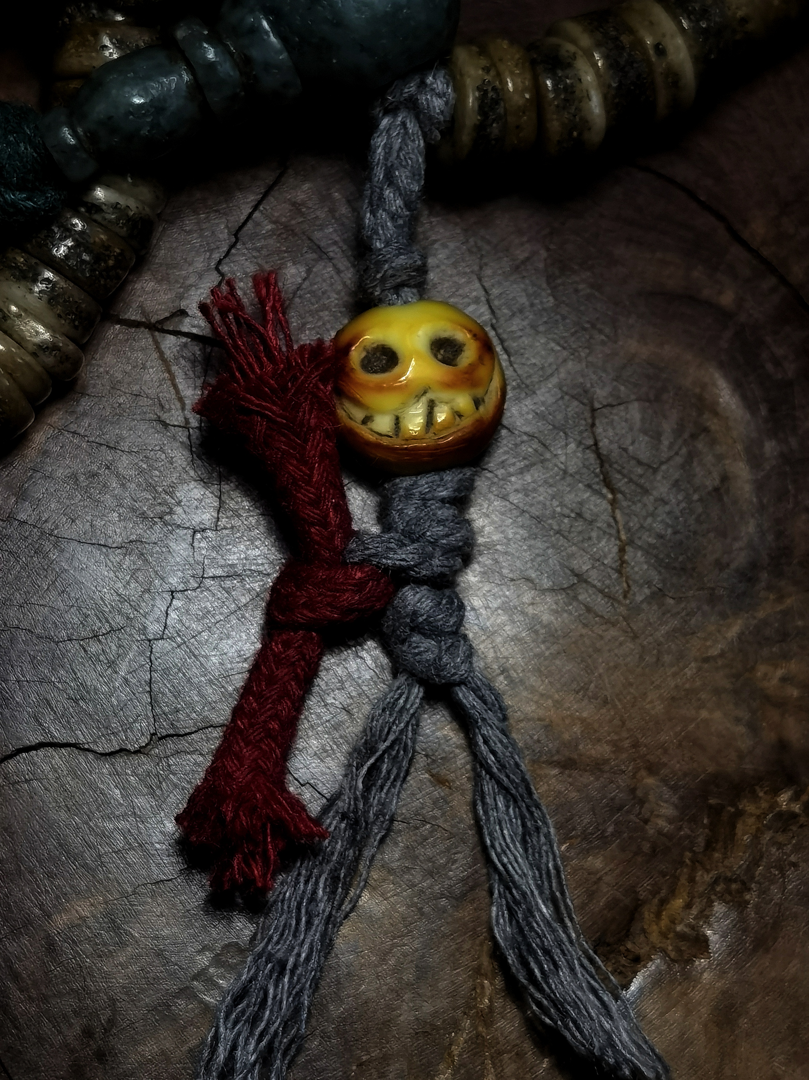 柒上集物 黄料密胺阿呆尸陀林骷髅头侧挂配饰