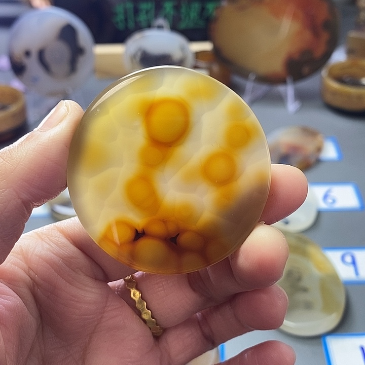 玛瑙/玉髓未镶嵌珠宝半成品128